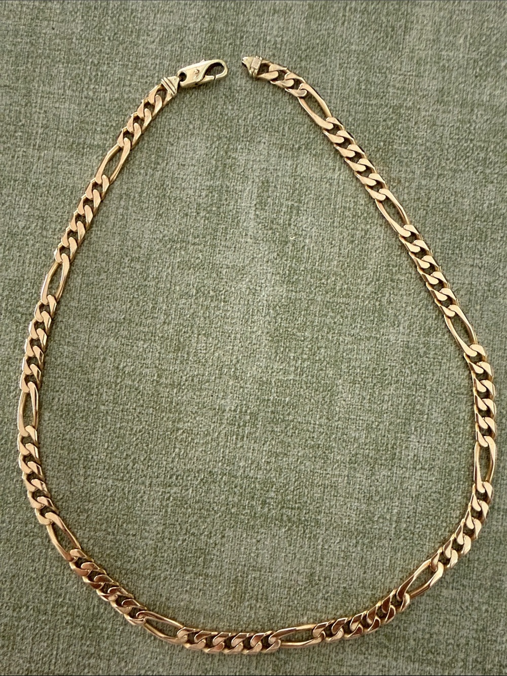 Solid 14 KT Yellow Gold Men’s Figaro Chain